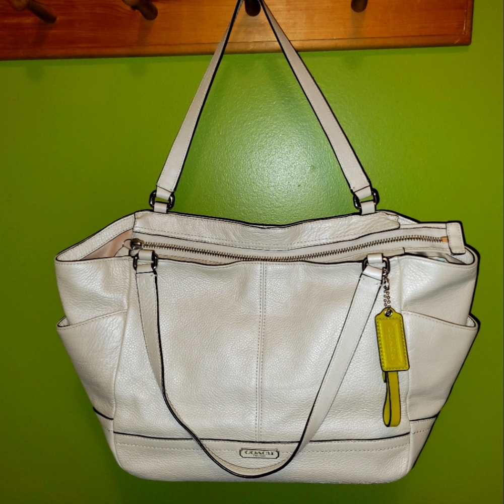 Coach Leather Handbag /Tote